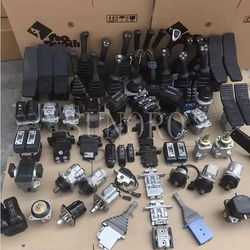 Excavator Control Handle Assembly Control Handle Hydraulic Control Rod Suitable for Ko--matsu Doo-san Hyun-dai  J-CB