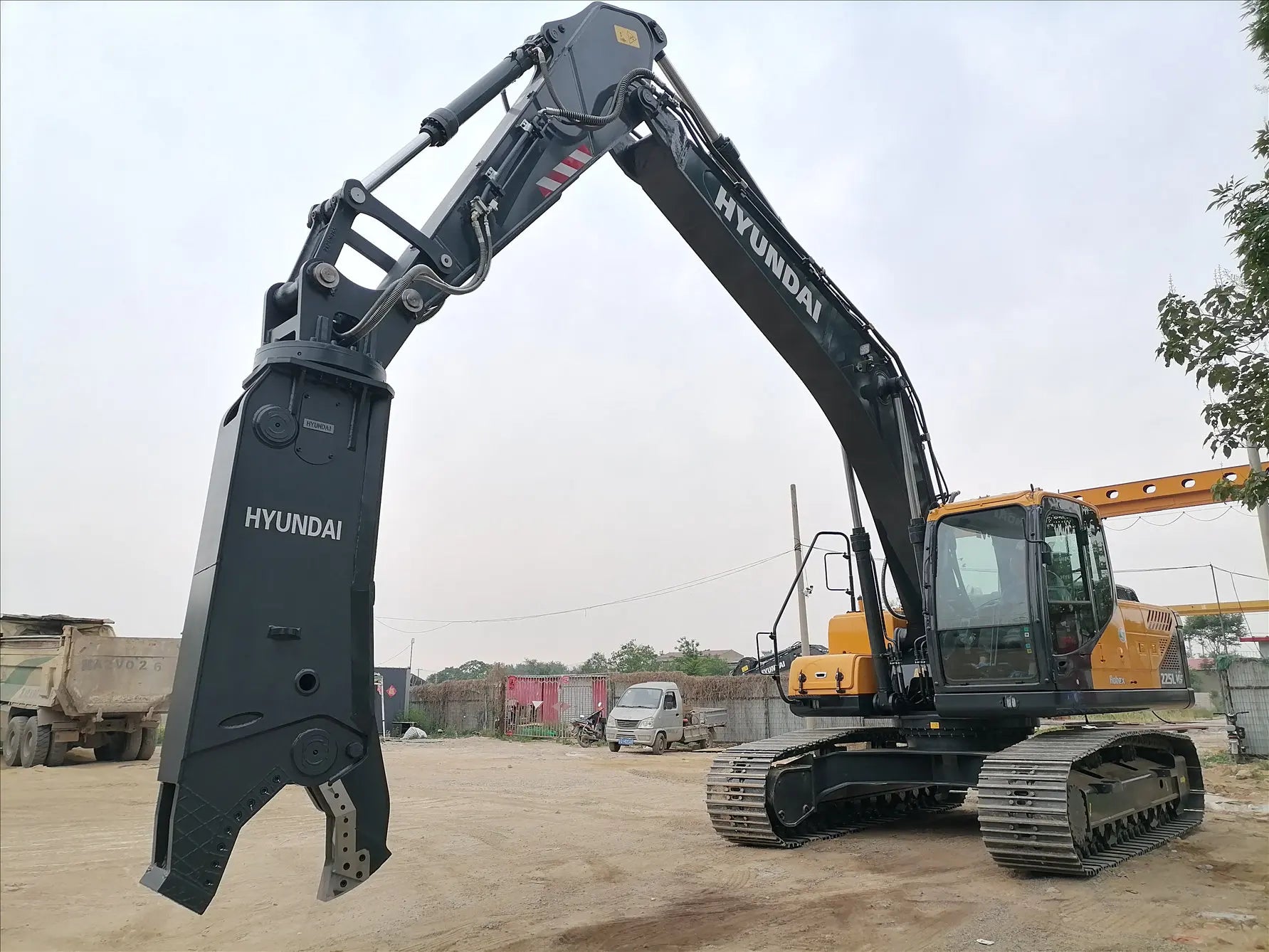 Hydraulic Scrap Metal Shears for Excavator Steel Cutter Excavator Shear Fortress Double Cylinder Cutting Car Shear